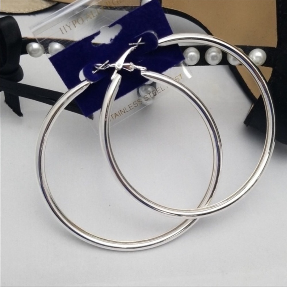 Statement Hoop Earrings 🌺